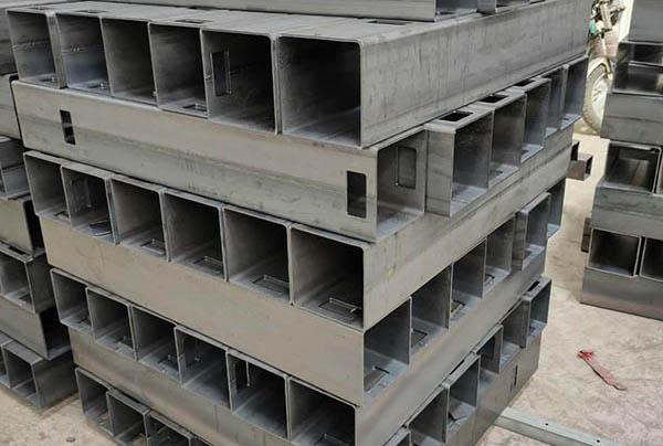 新宾大口径方管